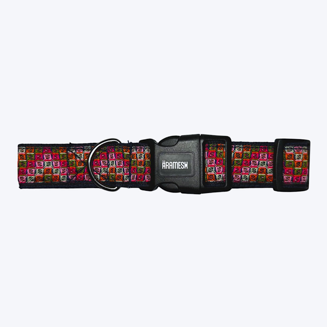 Checkmate Dog Collar